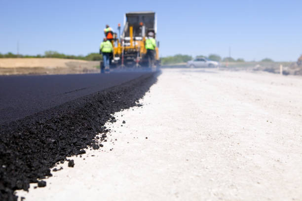 Professional Driveway Pavers in Bakersfield Country Clu, CA